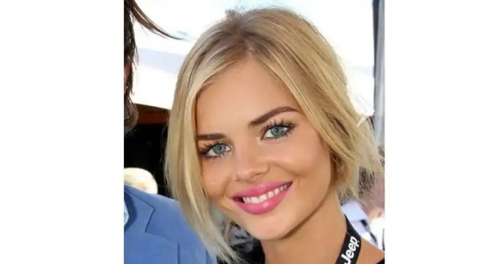 Samara Weaving's Teeth 2012s