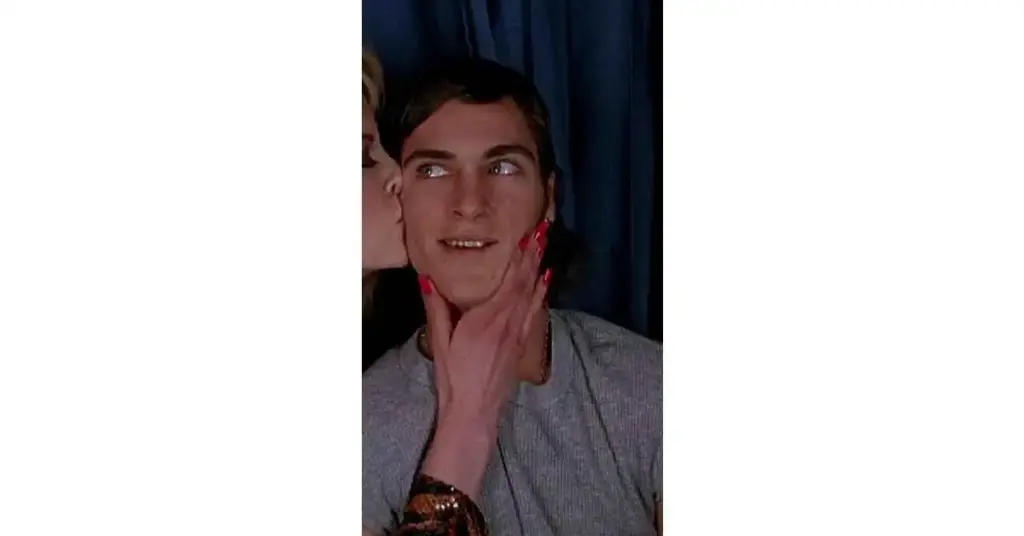 Joaquin Phoenix’s Teeth