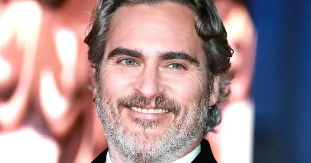 Joaquin Phoenix’s Teeth
