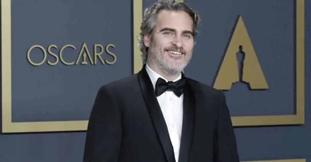 Joaquin Phoenix’s Teeth