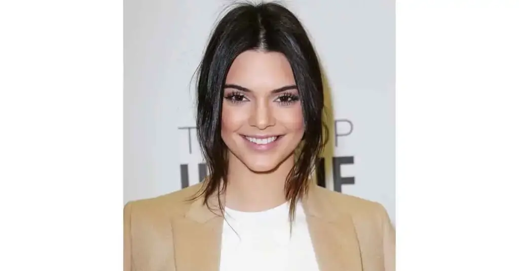 Kendall Jenner’s Teeth