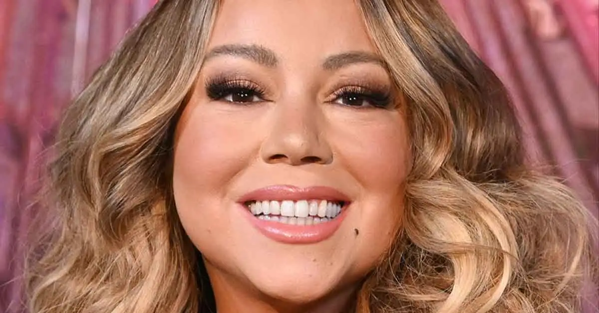 أسنان ماريا كاري