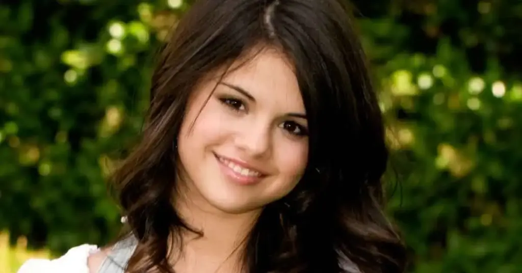 Selena Gomez’s Teeth