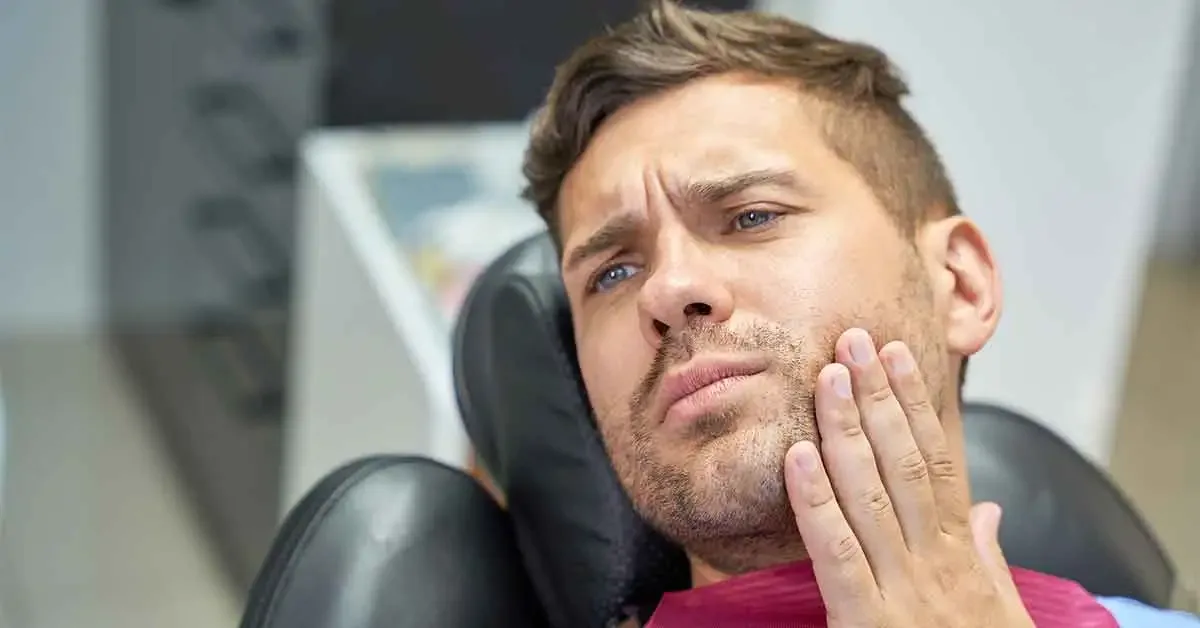 Urgent dental evaluation for a patient with a broken tooth