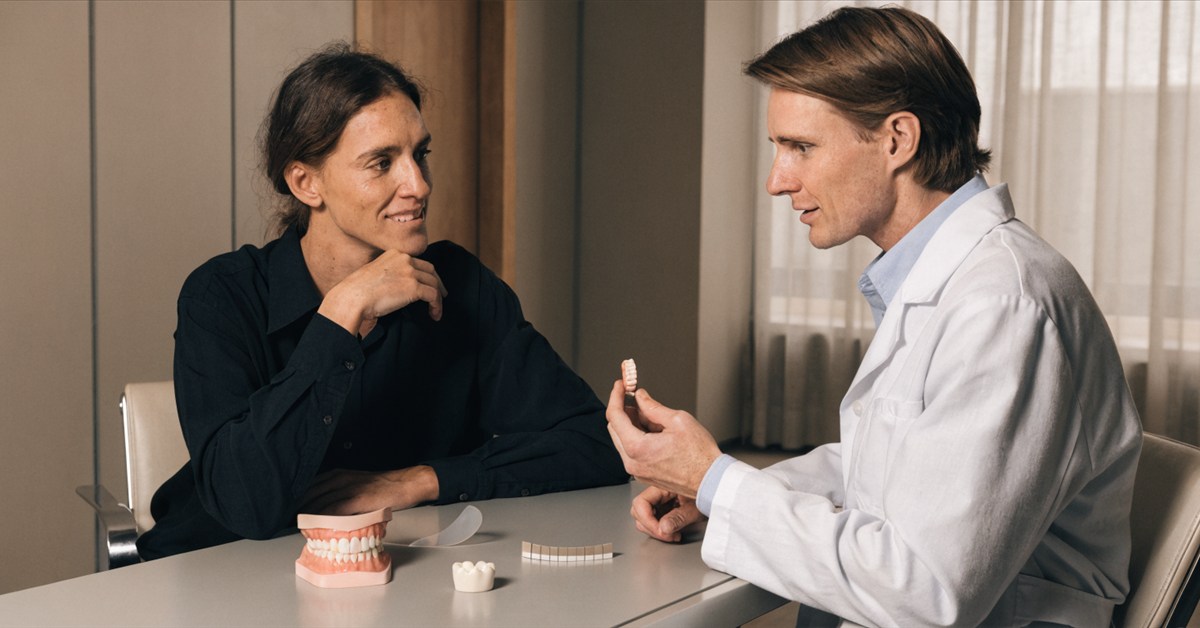 Dentist planning a Hollywood Smile with crown-free and full-coverage options based on each tooth